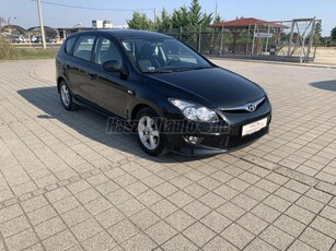 HYUNDAI I30 CW 1.4 DOHC Comfort Kitűnő állapot