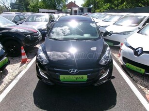 HYUNDAI I30 CW 1.6 CRDi HP ISG Life 136 LE-NAVI-RADAR-KAMERA-KMGARI!