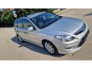 HYUNDAI I30 i30u CW 1.6 CRDi LP Comfort TOLATORADAR+TEMPOMAT+FRISS MŰSZAKI+SZÉP ÁLLAPOT!!!