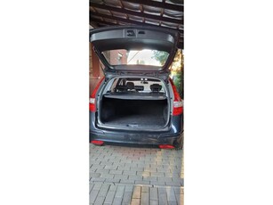 HYUNDAI I30 i30u CW 1.6 DOHC Life Blue Drive