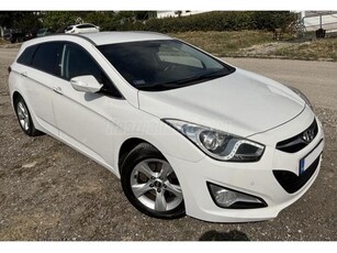 HYUNDAI I40 1.6 GDI Style 1.TULAJDONOSTÓL JÓL FELSZERELT TÖRÉSMENTES SZÉP ÁLLAPOT