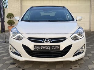 HYUNDAI I40 1.7 CRDi HP Premium Ülés fűtés hűtés Panorámatető Szervízkönyv Bemutatóvideó