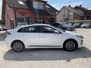 HYUNDAI IONIQ electric Comfort (Automata) 22.000 KM. GYÁRI GARANCIA. GYÁRI FÉNYEZÉS. ELSŐ TULAJDONOS. SZERVIZKÖNYV