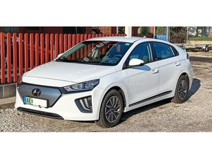 HYUNDAI IONIQ electric Comfort (Automata) Teljes körű gyári garanciás. sérülésmentes. szerviz előélet