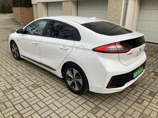 HYUNDAI IONIQ electric Premium (Automata) 26000KM SZERVIZKÖNYV