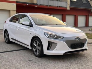 HYUNDAI IONIQ electric Premium (Automata) 50eKm/Bőr/Üléshűtésfűtés/InfinitySound/Hőszivattyú