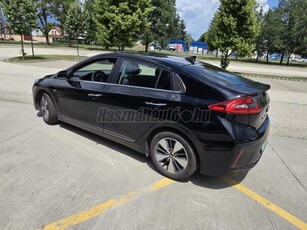 HYUNDAI IONIQ plug-in 1.6 GDi Premium DCT