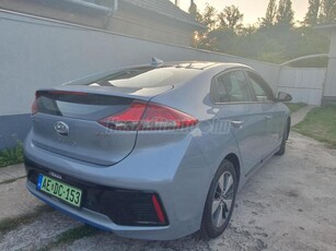 HYUNDAI IONIQ plug-in 1.6 GDi Premium DCT friss vizsga zöld rendszám