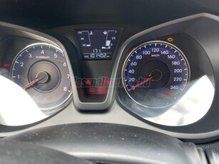 HYUNDAI IX20 1.4 DOHC Life AC