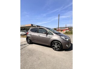 HYUNDAI IX20 1.4 DOHC Style 117.000km futás.Ülésfűtés Vonóhorog.tolatóradar.Téli szett az árban!