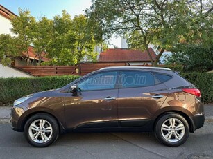 HYUNDAI IX35 1.6 Style 2WD Vezetett Szervízkönyv.116400km