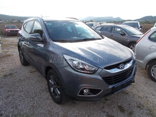 HYUNDAI IX35 1.7 CRDi Premium AZONNAL VIHETŐ.SZERVIZKÖNYV.BŐR.DIGIT KLMA.ÜLÉS FŰTÉS ELŐL HÁTUL.PARKRADAR.2DB G