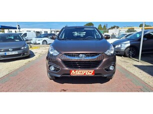 HYUNDAI IX35 2.0 CRDi LP Comfort 4WD 4WD téli-nyári szett