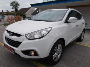 HYUNDAI IX35 2.0 CRDi LP Life 2WD Szervizkönyves. gyári kulcsok