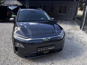 HYUNDAI KONA EV 64kWh Style Edition HUD. LED. KEVÉS KM. TÉLI NYÁRI KERÉK