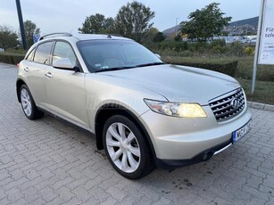 INFINITI FX35 3.5 V6 Aut