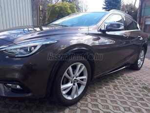 INFINITI Q30 1.6t Business Executive