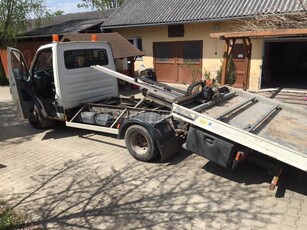 IVECO 65C18 hidroplatós autó-gépszállitó