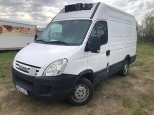 IVECO DAILY 29 L 10 - Carrier MXS 850 hűtős