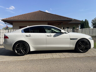 JAGUAR XE 2.0 l4P Pure (Automata)