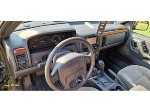 JEEP GRAND CHEROKEE 4.0 Laredo (Automata)