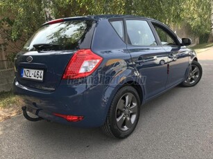 KIA CEE'D 1.4 EX