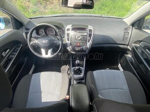 KIA CEE'D 1.4 EX TEMPOMAT-VONÓHOROG