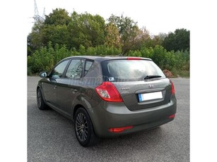 KIA CEE'D 1.6 CRDi ecoDynamic SZÉP ÁLLAPOTBAN. FRISS VIZSGA. FACELIFT