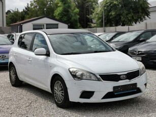 KIA CEE'D 1.6 CRDi EX EURO5 KIZÁRÓLAG KINTI OKMÁNYOKKAL!