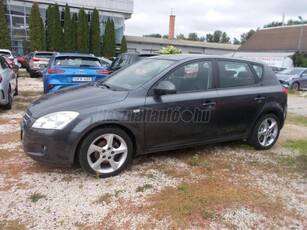 KIA CEE'D 2.0 CRDi TX