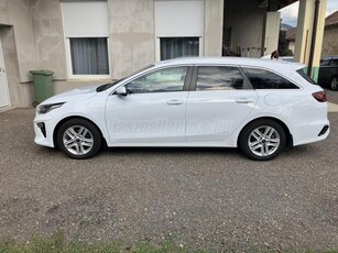 KIA CEE'D Ceed SW 1.4 T-GDI Gold / vonóhorog / végig vezetett szervízkönyv!