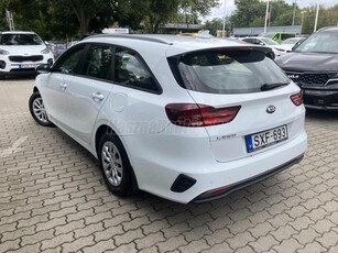 KIA CEE'D Ceed SW 1.5 T-GDI Silver Magyar. Szervizkönyv. Kamera