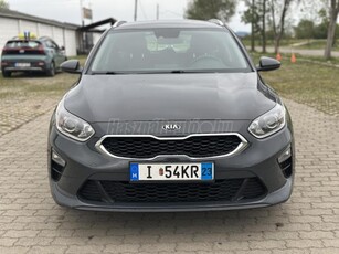 KIA CEE'D Ceed SW 1.6 CRDi LP Platinum Kamera - Sávtartó