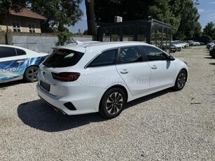 KIA CEE'D Ceed SW 1.6 GDI PHEV Gold DCT SÉRÜLÉSMENTES. SZERVÍZKÖNYVES. ÁFÁ-S. NAVI. LED FÉNYSZÓRÓ. KEY LESS GO. TÉLI CSO