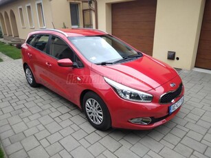 KIA CEE'D KOMBI 1.6 DÍZEL (81kw 110LE). 110EKM.GYÁRI FÉNY!