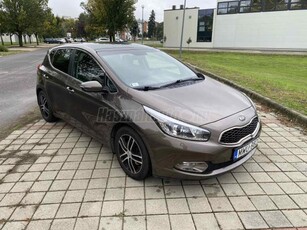 KIA CEE'D Platinum