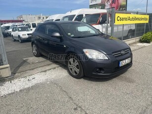 KIA CEE'D Pro1.4 EX KEVESET FUTOTT. KLÍMÁS. ALACSONY FOGYASZTÁSSAL!