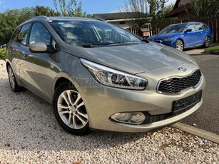 KIA CEE'D SW 1.4 CRDI FIFA Limited Vezetett szervízkönyvvel!