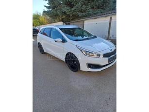 KIA CEE'D SW 1.4 CVVT UEFA GOLD STYLE