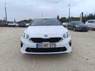 KIA CEE'D SW 1.6 CRDI Gold NAVI ÜLÉSFŰTÉS KORMÁNYFŰTÉS Mo-i