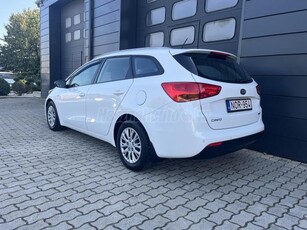 KIA CEE'D SW 1.6 CRDI LX SZERVIZKÖNYV / 27% ÁFÁS / 1.TULAJ / MAGYARORSZÁG-i / KLÍMA