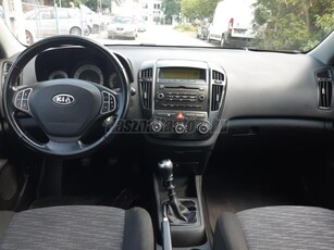 KIA CEE'D SW 1.6 EX