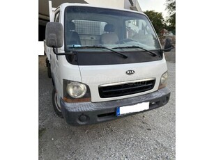 KIA K2500 2.5 D Trekking 3 oldalra billent