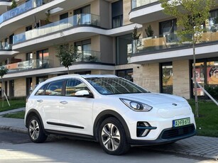 KIA NIRO e-Niro 64kWh Silver Kicserélt csapággyal. Active felszereltség. nem volt törve