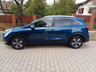 KIA NIRO HEV 1.6 GDI Gold DCT 33e km. téli kerék-szettel