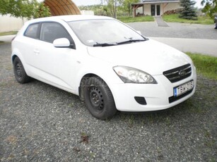 KIA PRO CEE'D 1.4 EX