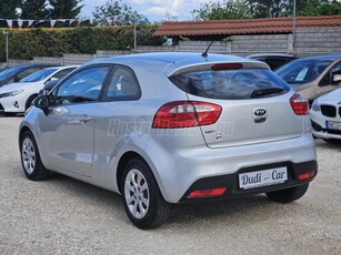 KIA RIO 1.2 CVVT LX SZERVIZKÖNYV-KLÍMA-KEVÉS KM!