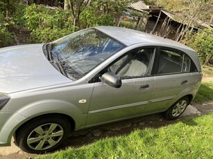 KIA RIO 1.4 benzin 55KW 75LE