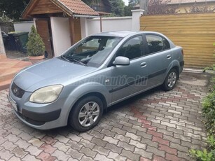 KIA RIO 1.4 EX cserélhető!