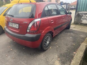 KIA RIO 1.5 CRDi EX